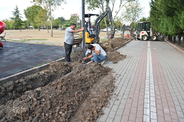 Karacabey’de parklar artık daha güvenli