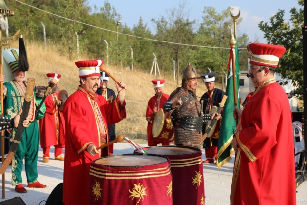 Harmancık’ta coşkulu kutlama
