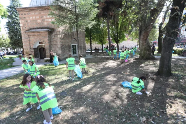 İnegöl’de temizlik seferberliği devam ediyor
