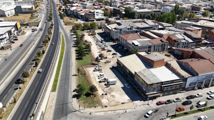 İnegöl’de Ertuğrulgazi Caddesine 165 araçlık otopark yapılıyor
