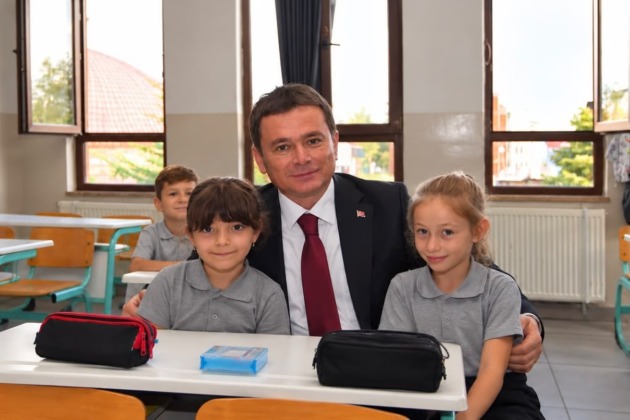 Başkan Aydın öğrencilerin heyecanını paylaştı