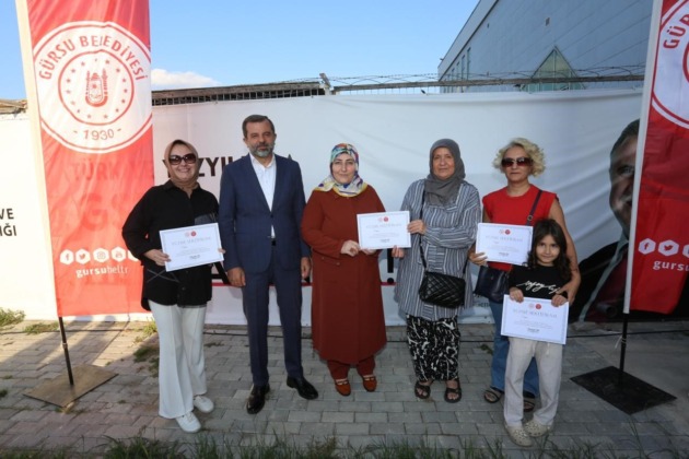 Gürsulu kadınlar ücretsiz yüzme öğrendi