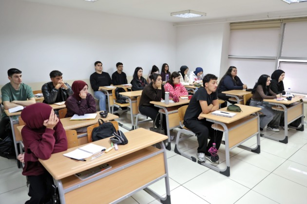 Bursa Büyükşehir’den ücretsiz YKS kursları