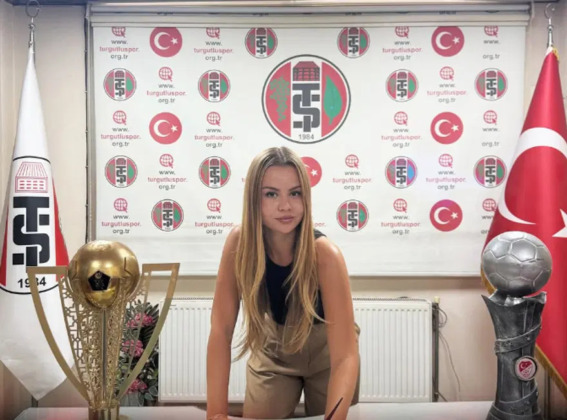22 yaşında teknik direktörlük koltuğuna oturdu