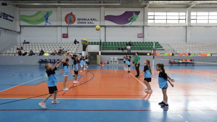 Çocuklar kışı sporla geçirecek