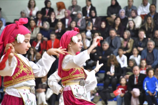 Yenişehir’de Cumhuriyetin 103. yılı coşkuyla kutlandı
