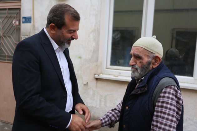 Gürsu’nun yaşayan çınarlarına vefa