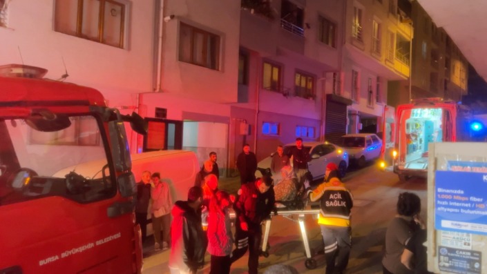 Bursa’da apartmanda panik!