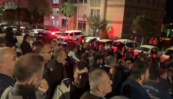 Bursa’da toplu konut sakinlerinden eylem