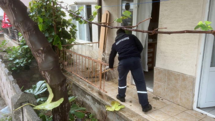 Bursa’da yağmur suları apartmanları bastı