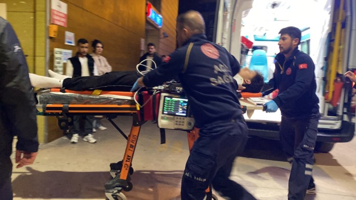 Bursa’da balkondan düşen çocuk ağır yaralandı