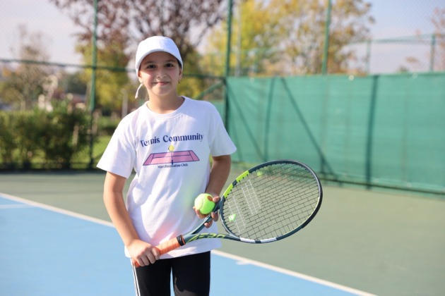 Cumhuriyet coşkusu tenis kortlarına taşındı