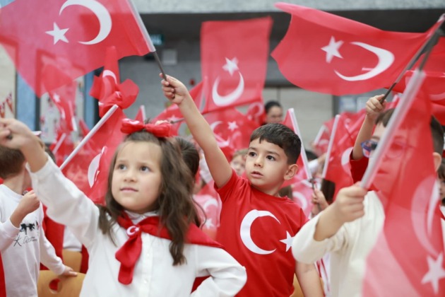 Osmangazi’nin kreşlerinde cumhuriyet coşkusu