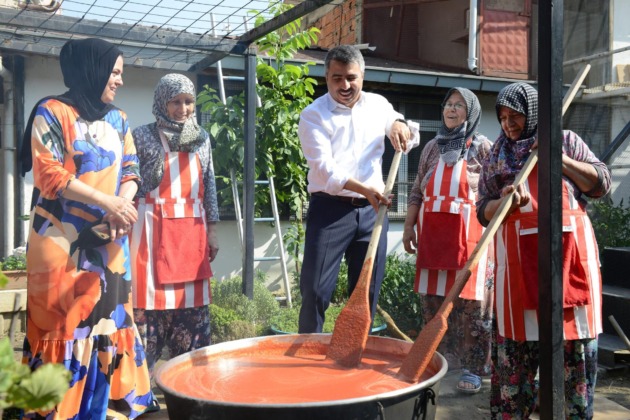 Kadınlar üretiyor, yıldırım kazanıyor
