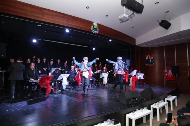 Gençlerden Cumhuriyet konseri