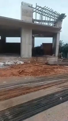 İşçi inşaatın 2’nci katından düşerek yaralandı