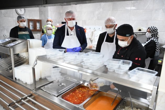 Karacabey’de dayanışma büyüyor