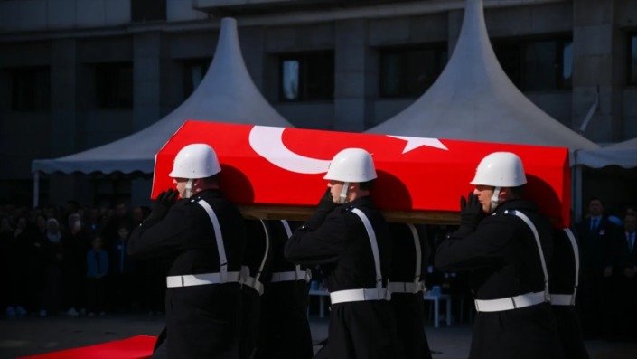 Bir askerimiz şehit oldu